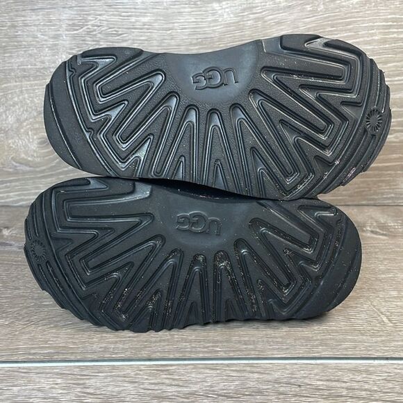 Ugg Kids Classic II Black Leather Sparkly Glitter Toddler Girl Sz 10 Winter Boot - Picture 8 of 11